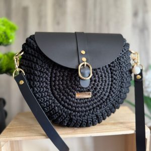 Torebka listonoszka szydełkowa Lineka – Oreo czarna