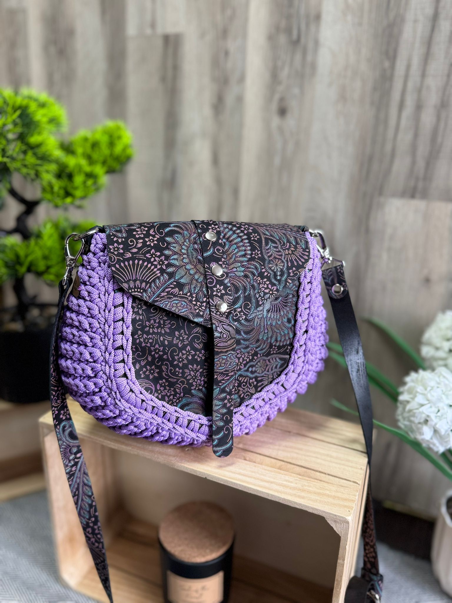 Torebka szydełkowa Lineka – Lavender lawendowa z orientalną klapką - obrazek 9