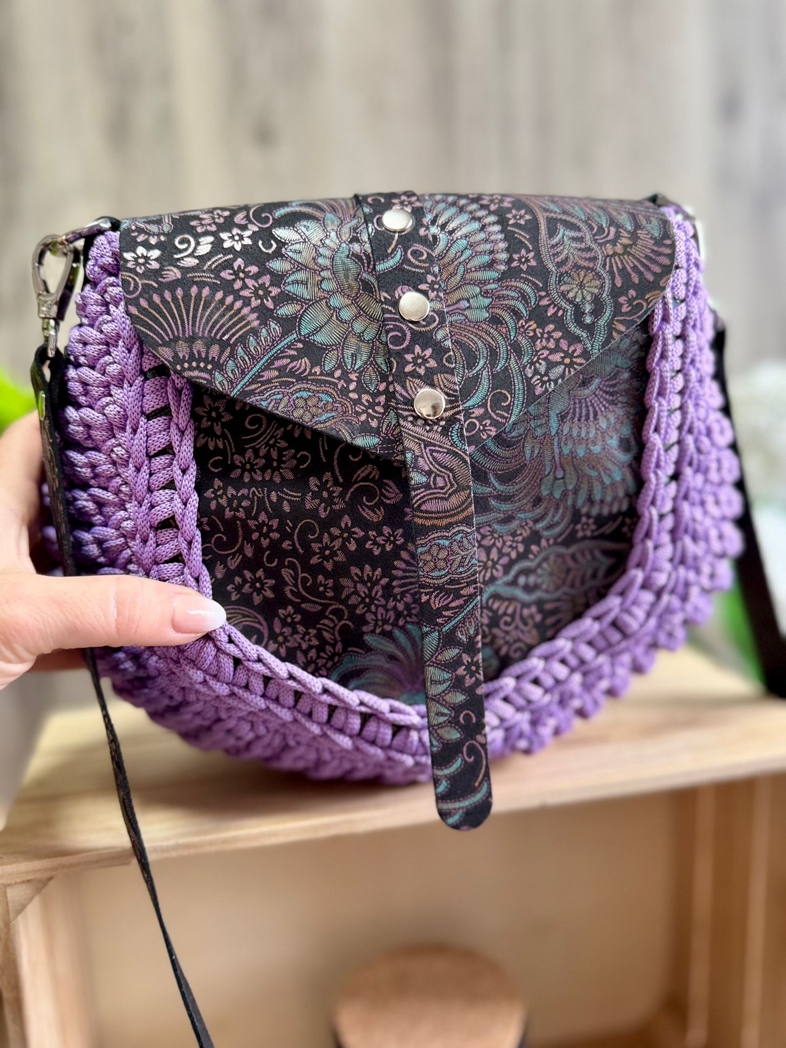 Torebka szydełkowa Lineka – Lavender lawendowa z orientalną klapką - obrazek 5