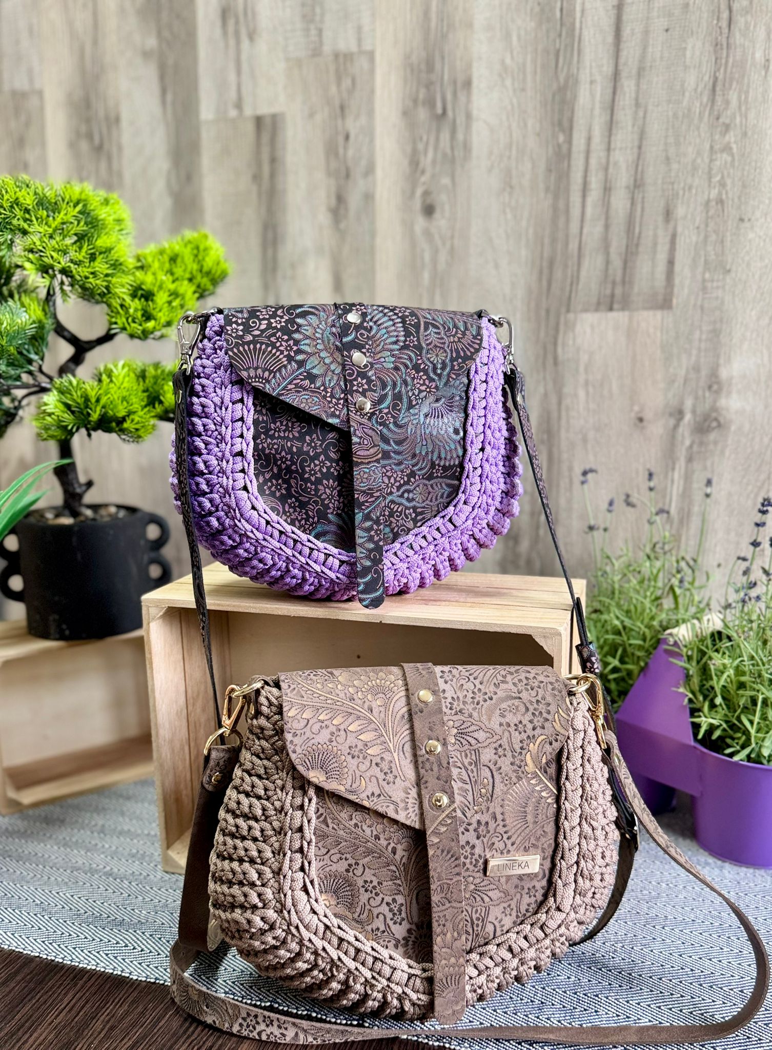Torebka szydełkowa Lineka – Lavender lawendowa z orientalną klapką - obrazek 2