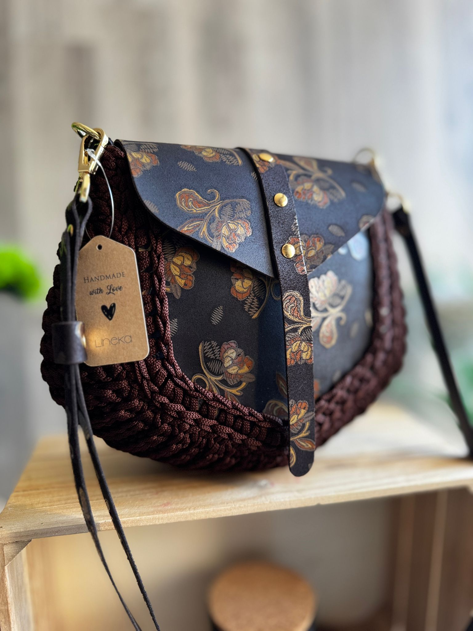 ASTRID Torebka szydełkowa Lineka – Brown Harmony - obrazek 7