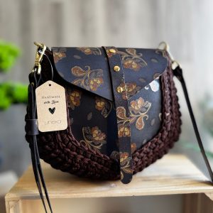 ASTRID Torebka szydełkowa Lineka – Brown Harmony