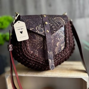 ASTRID Torebka szydełkowa Lineka – Brąz & Złoto