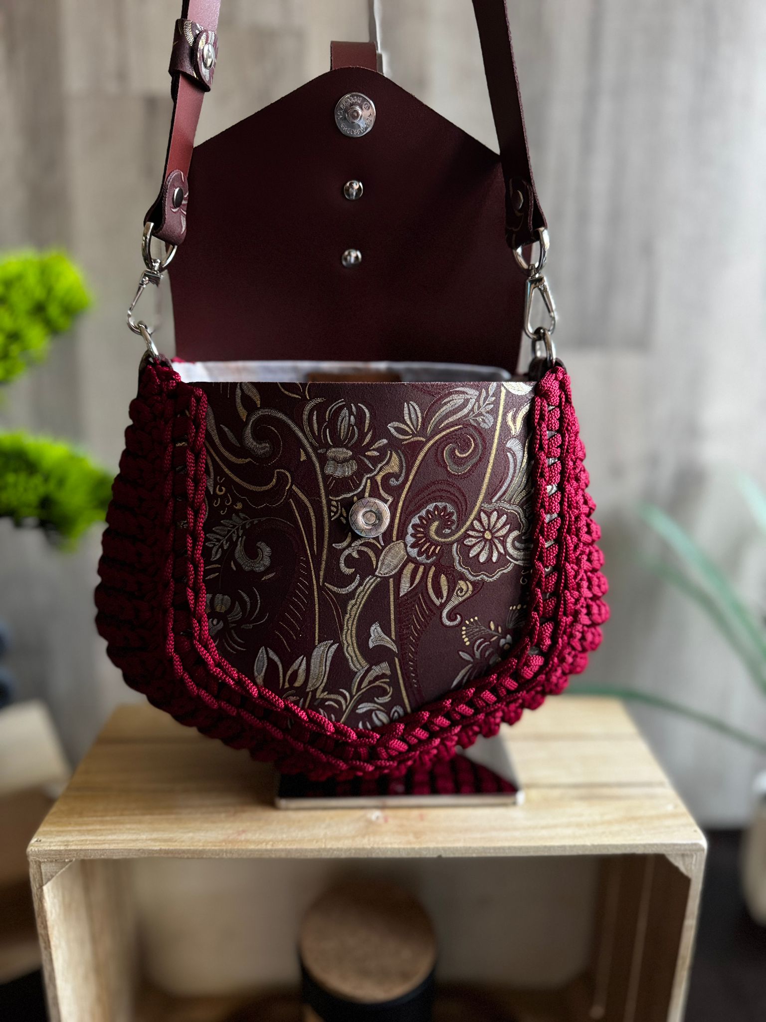 ASTRID Torebka szydełkowa Lineka – Burgund & Orientalny Blask - obrazek 6